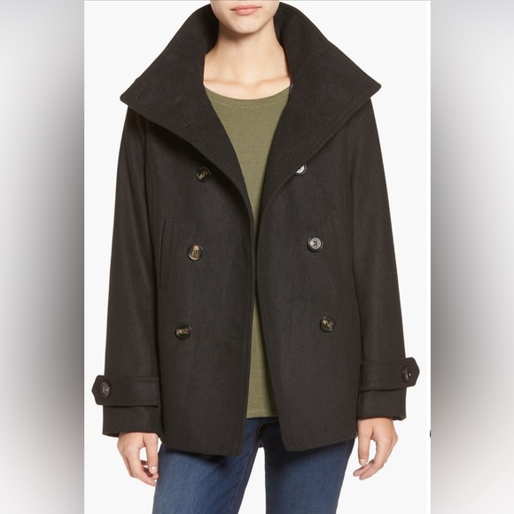 Double breasted black Peacoat w/tortoise buttons - Picture 3 of 13